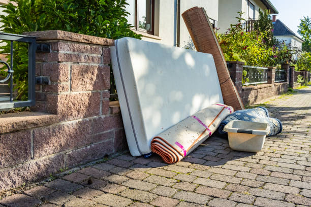 Best Yard Cleanup Services  in Riverwoods, IL